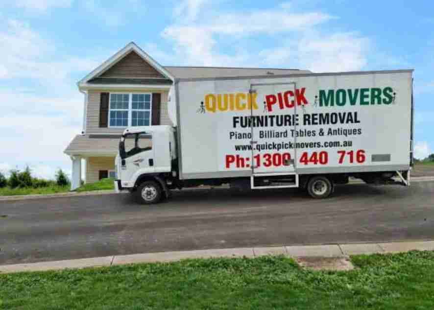 a quick pick movers truck